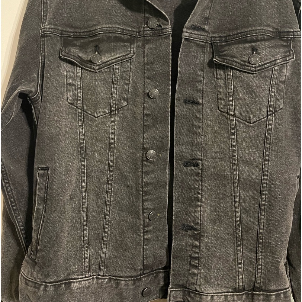 Old Navy black jean jacket